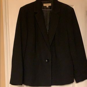 Jones studio black single button blazer